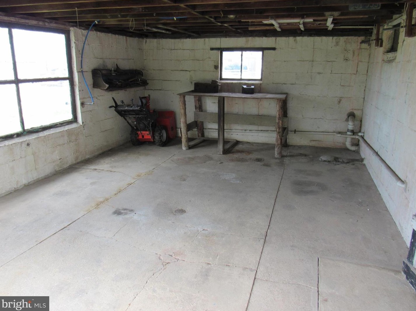 1636 Farmington Ave, Pottstown PA 19464-1401 exterior