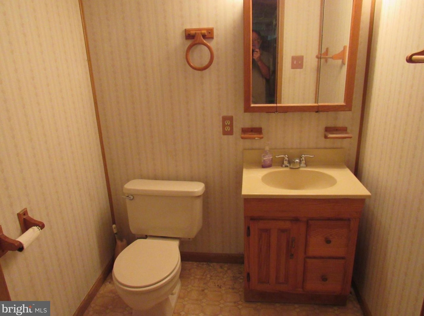 1636 Farmington Ave, Pottstown PA 19464-1401 exterior