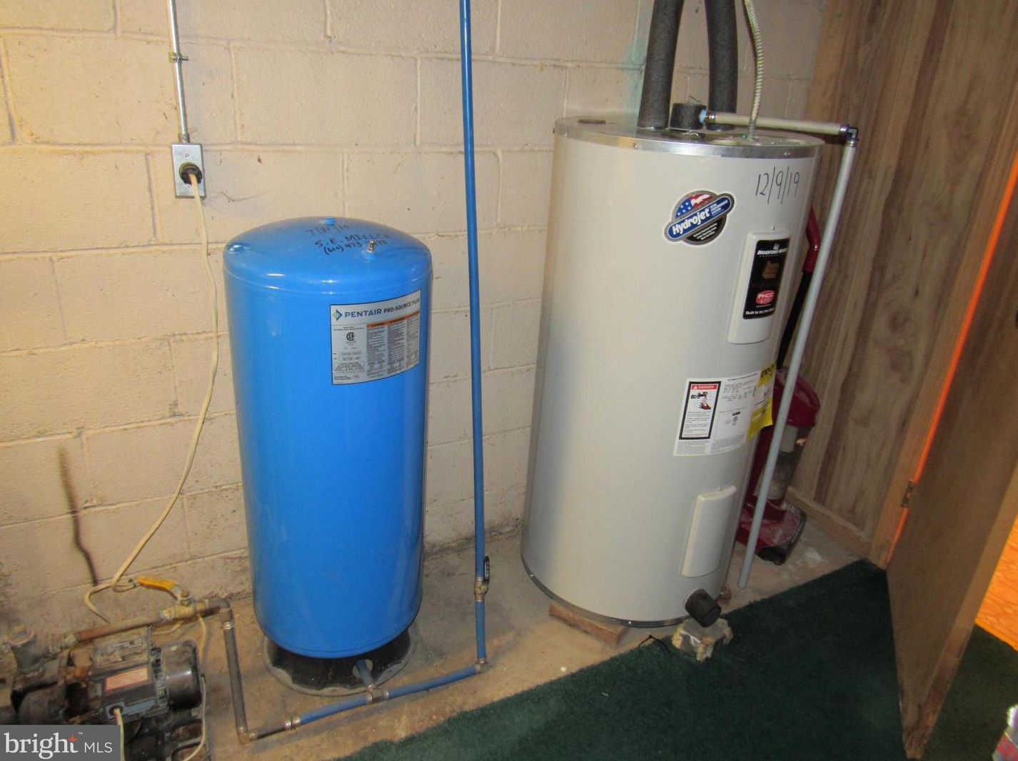 1636 Farmington Ave, Pottstown PA 19464-1401 exterior