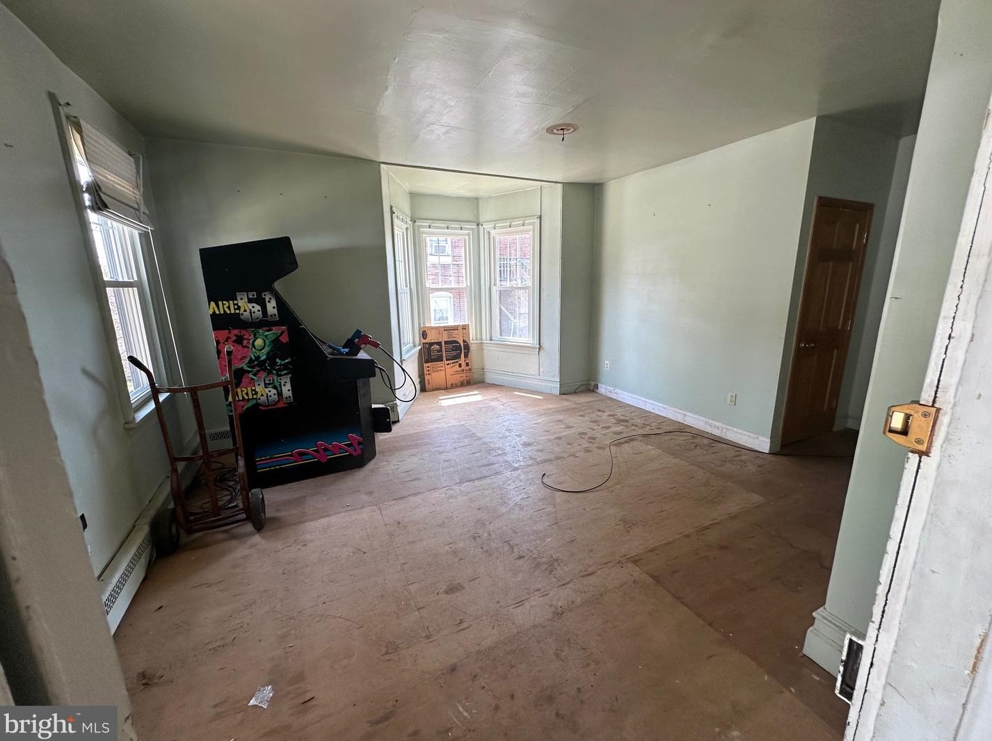 24 N 4th Ave, Limerick, PA 19468