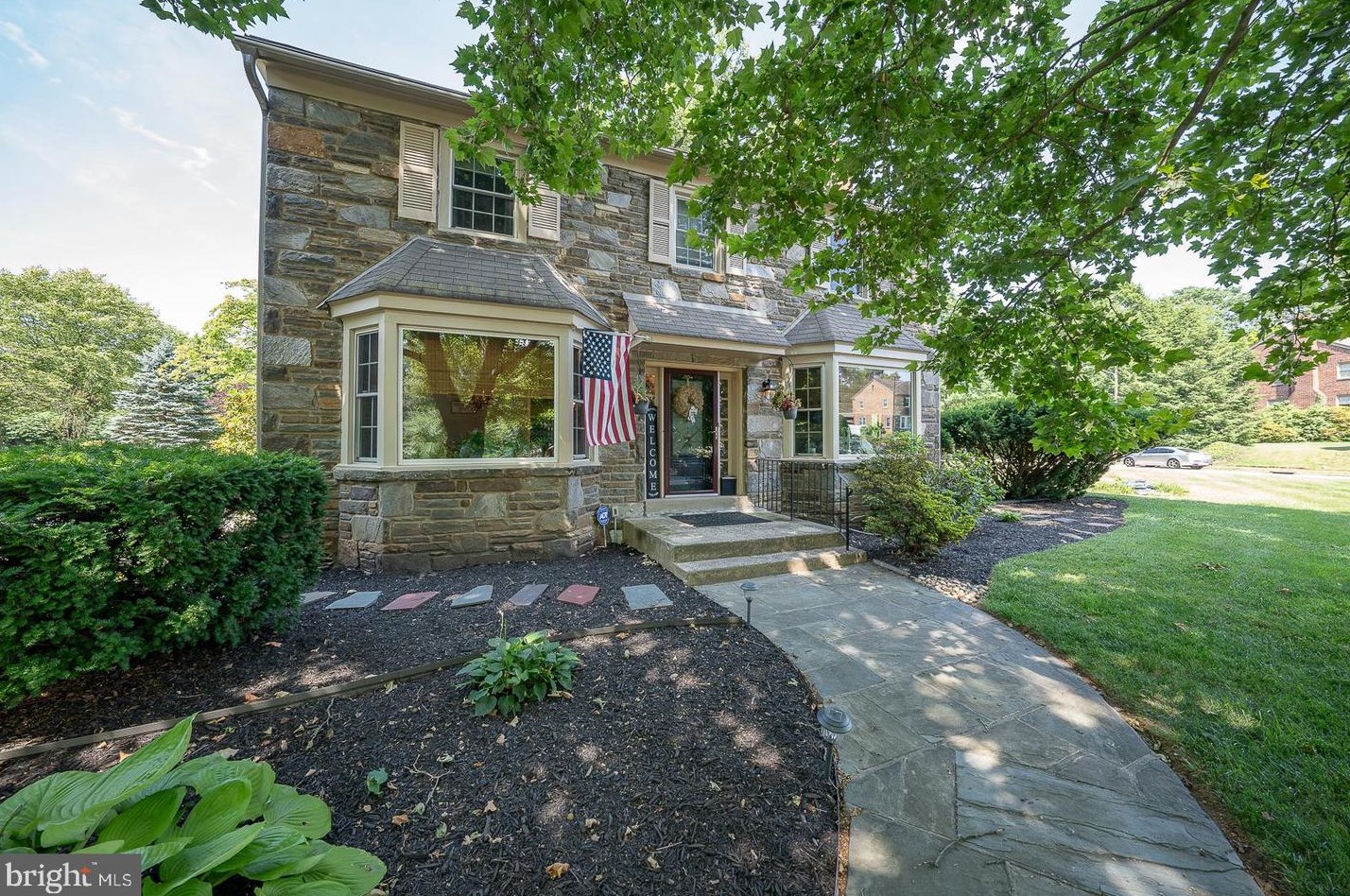 1108 Coventry Rd, Cheltenham, PA 19012-1032