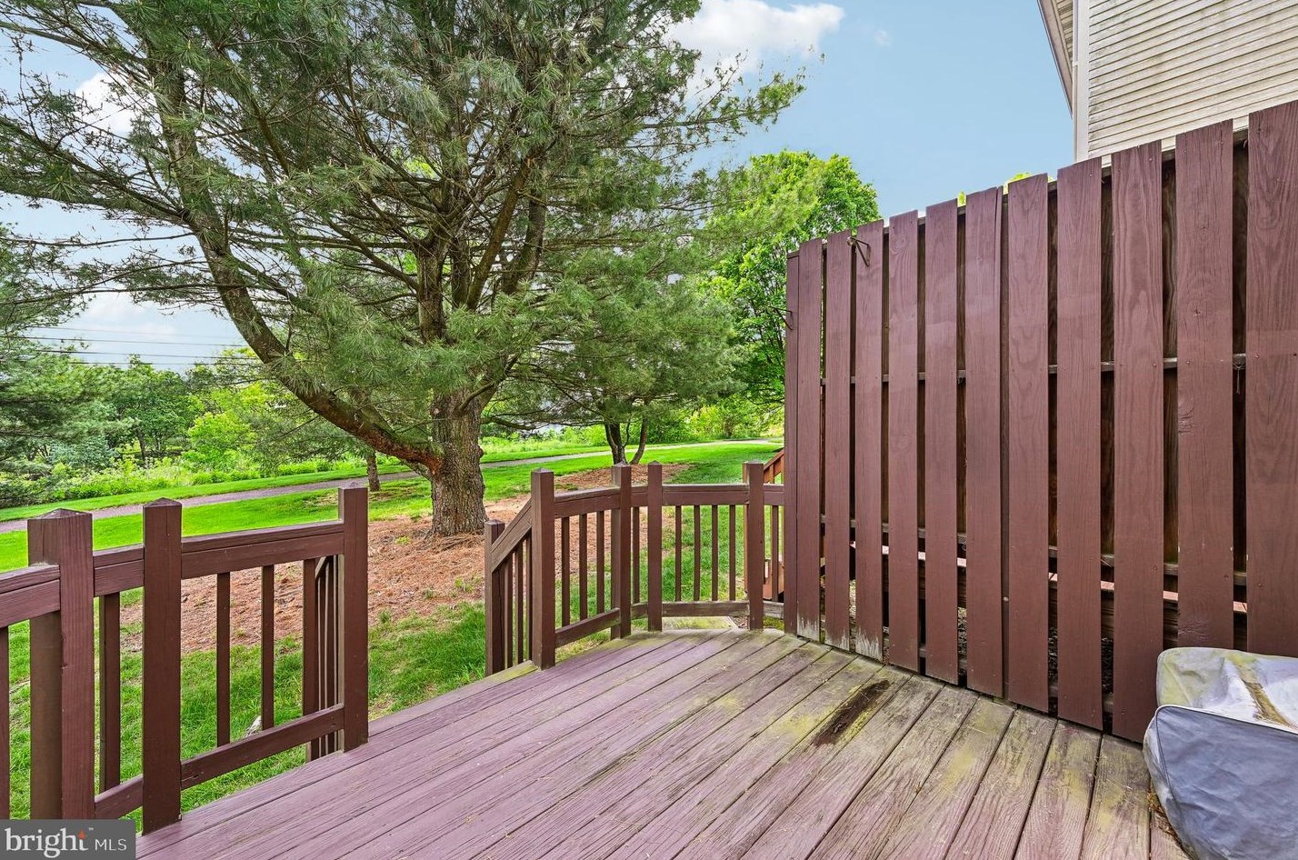 359 Hamilton Dr, Harleysville PA  19438-2152 exterior