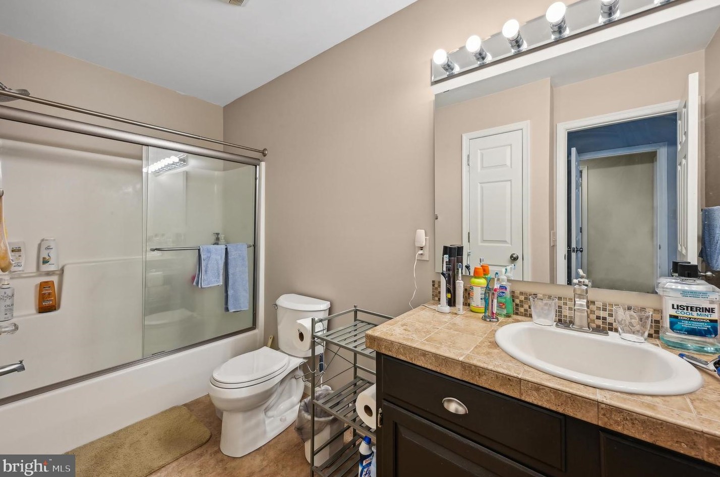 359 Hamilton Dr, Harleysville PA  19438-2152 exterior