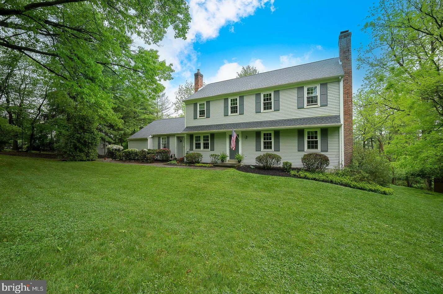495 Hughes Rd, Norristown, PA 19406