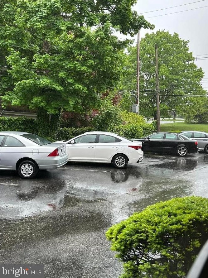 105 Glenn Rd, Ardmore PA  19003-2524 exterior