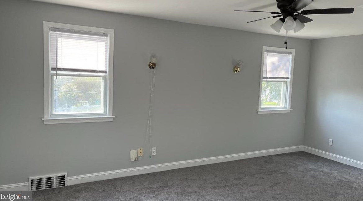 1020 Fox Chase Rd #b, Meadowbrook, PA 19046