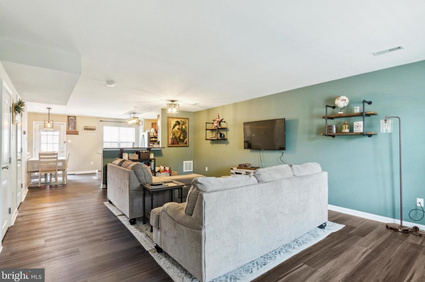 113 Penn St, Pottstown, PA 19464-5935
