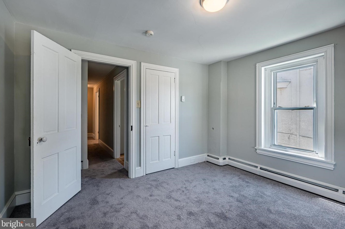 526 Walnut St, Limerick PA 19468-2413 exterior