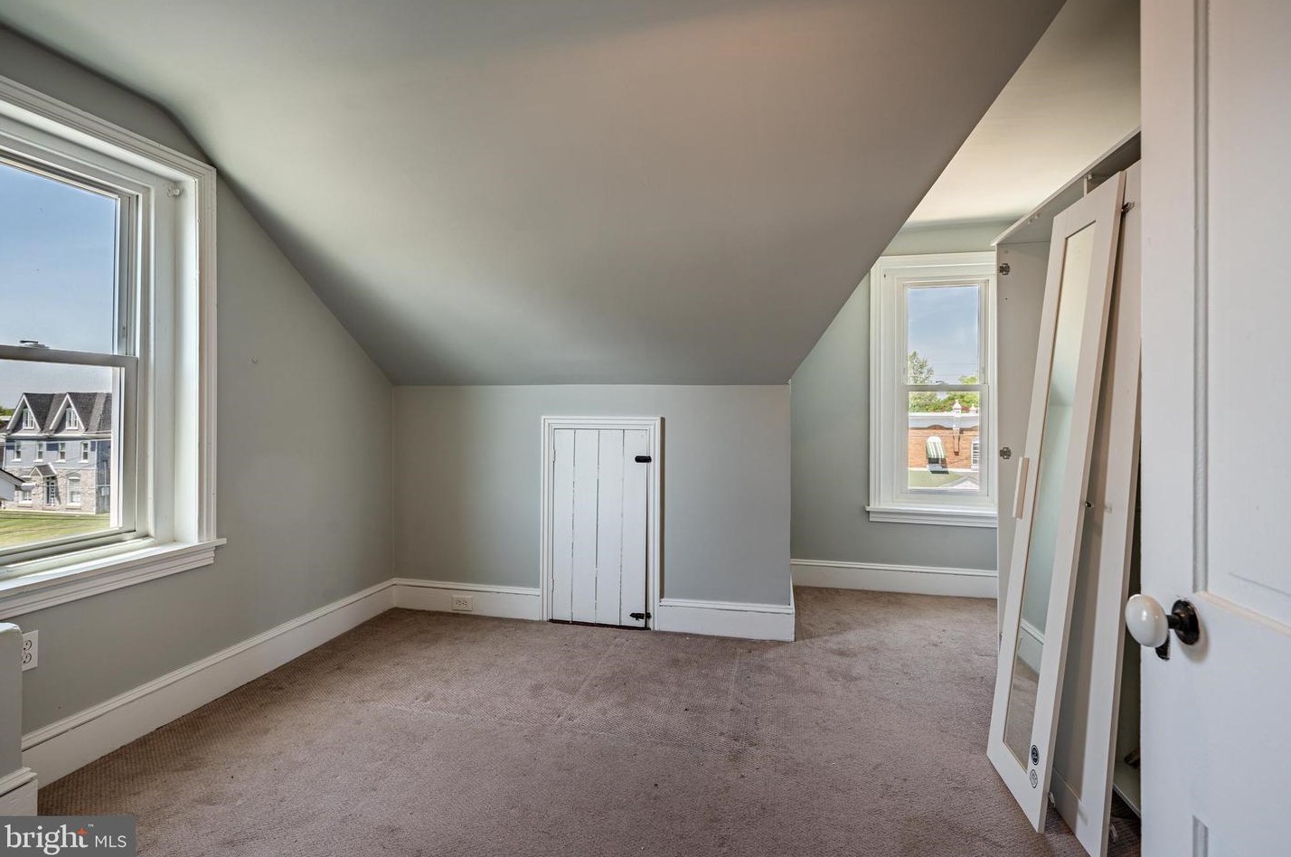 526 Walnut St, Limerick PA 19468-2413 exterior