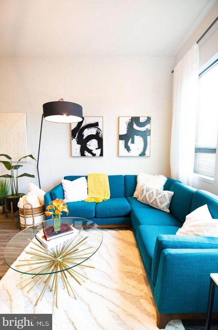 9 Presidential Blvd, Cynwyd PA  19004-1003 exterior