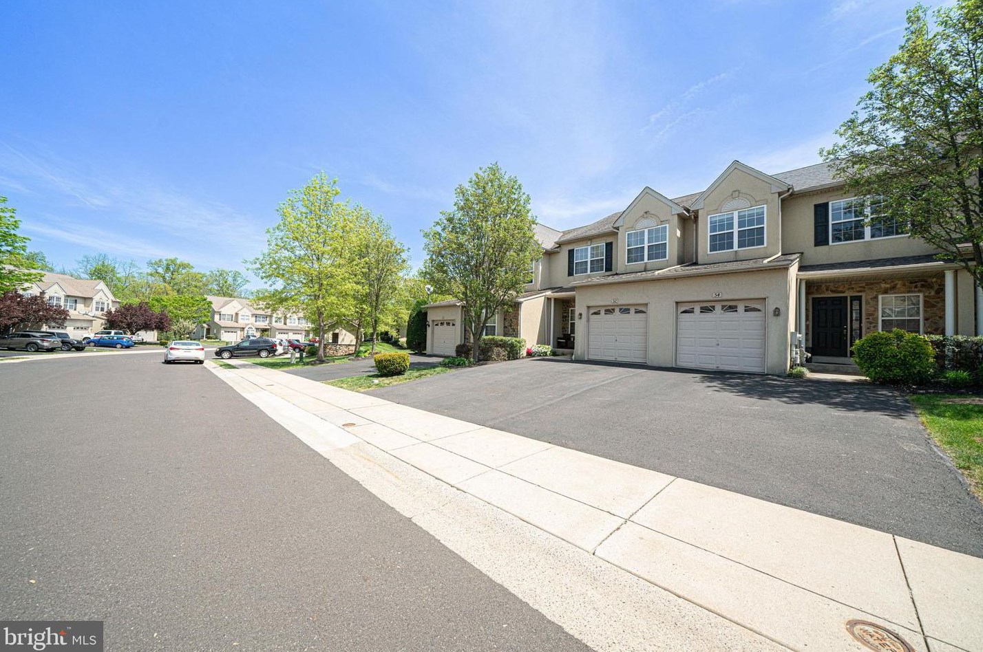 54 Arbor Cir, Colmar, PA 18915-9614