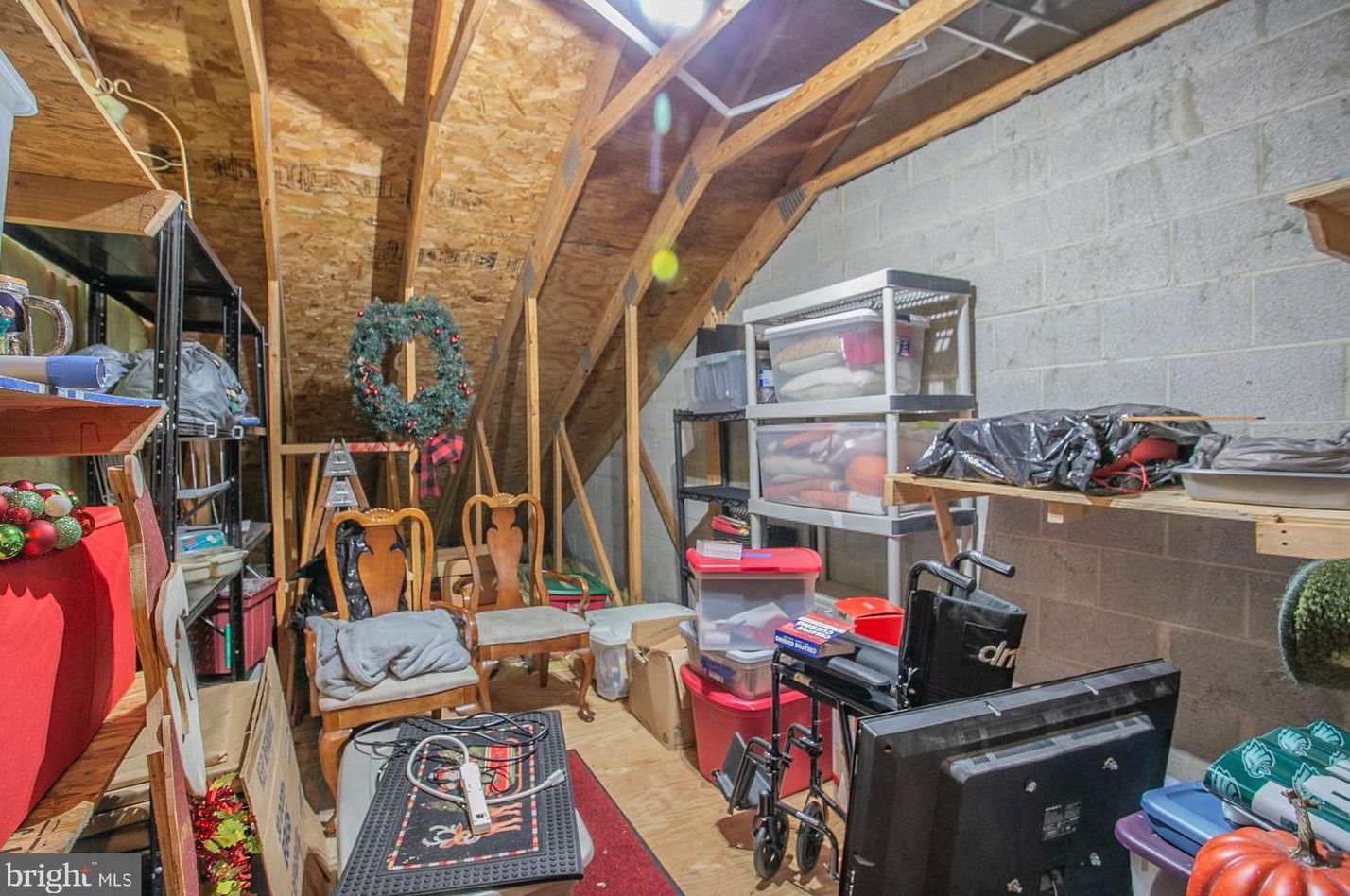 8 Newbury Way, Lansdale PA 19446-4379 exterior