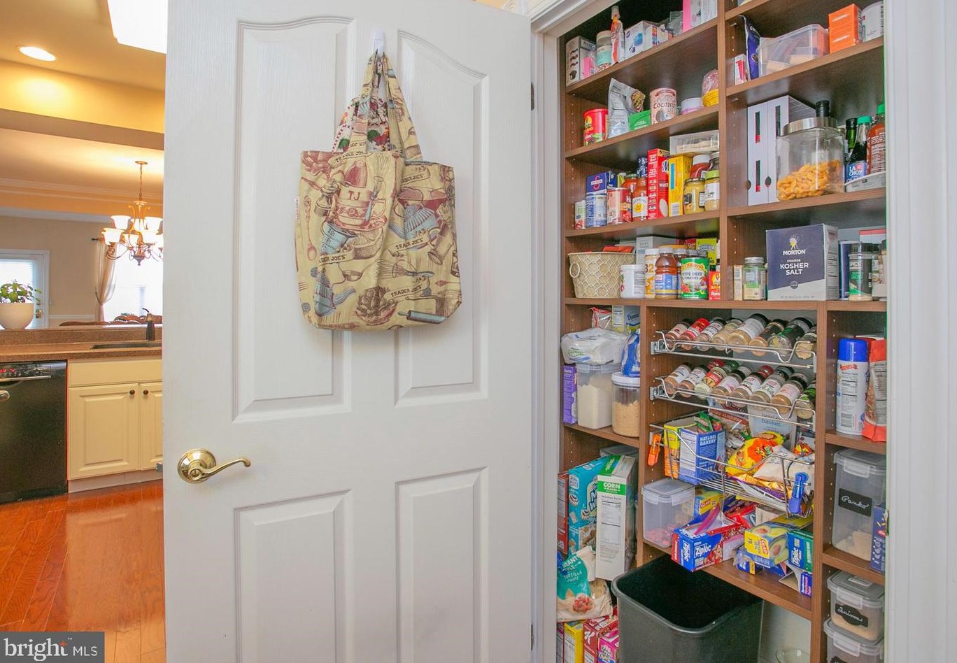 8 Newbury Way, Lansdale PA 19446-4379 exterior