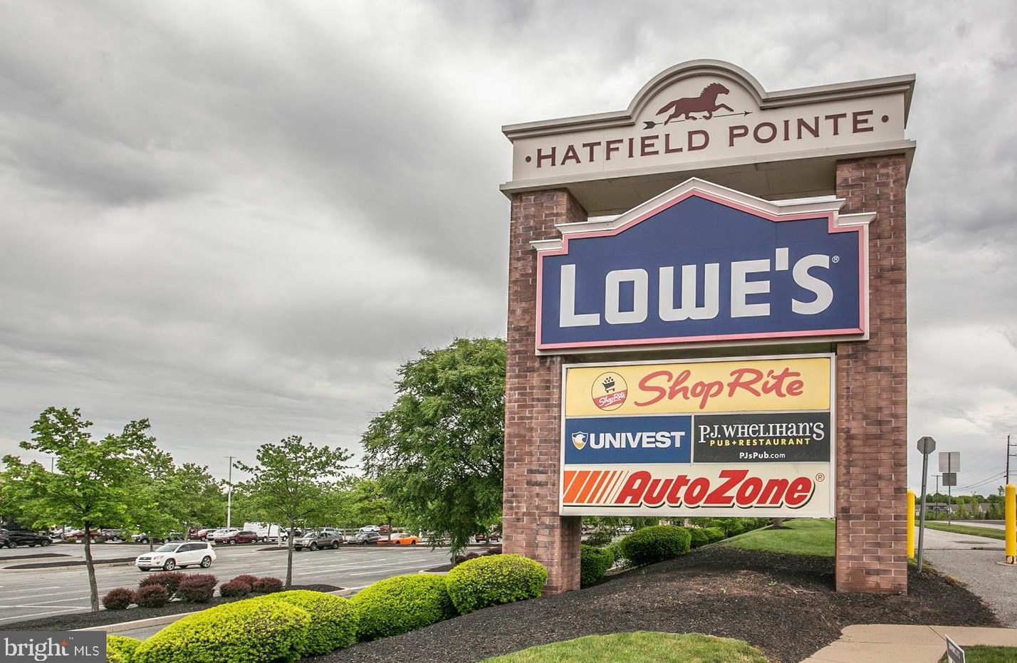 8 Newbury Way, Lansdale PA 19446-4379 exterior