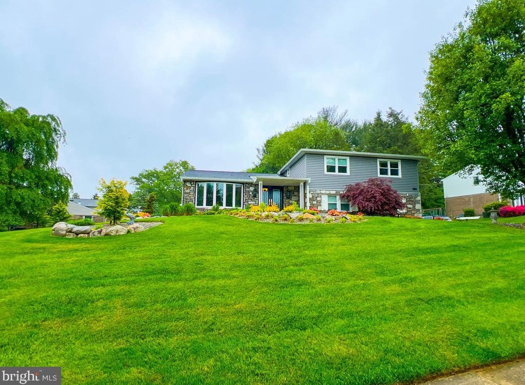 3635 Spring Run Rd, Huntingdon Valley, PA 19006-3421