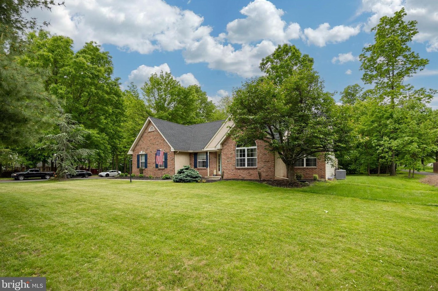 408 Oak Dr, Harleysville, PA 19438-2347