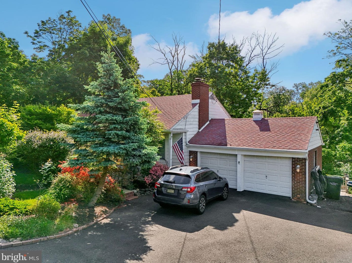 2245 Edge Hill Rd, Huntingdon Valley, PA 19006
