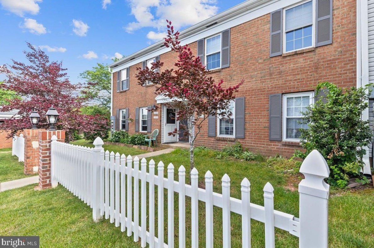 1219 Crosshill Ct, Lansdale, PA 19446