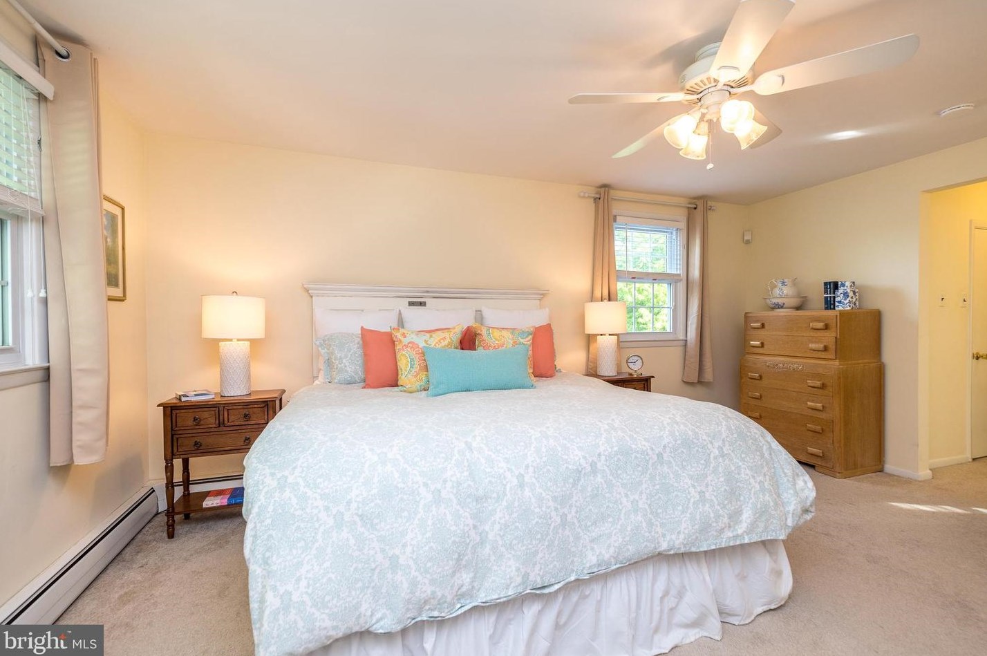 890 Bell Ln, Prospectville PA 19002-2905 exterior