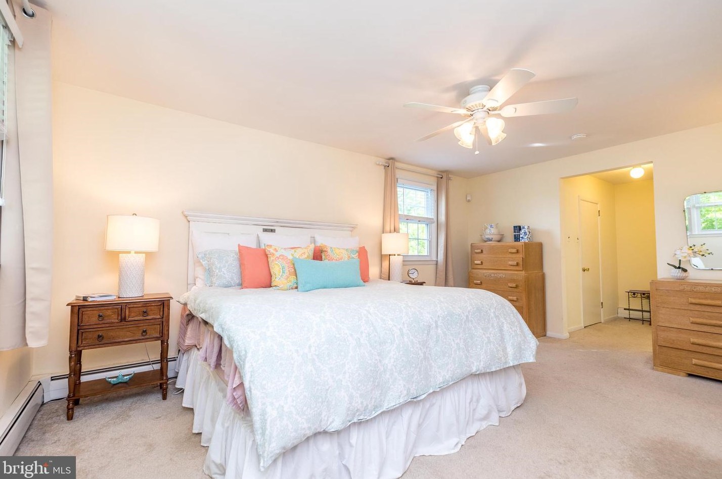 890 Bell Ln, Prospectville PA 19002-2905 exterior