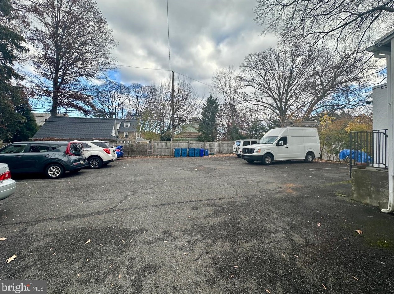 410 Cottman St, Meadowbrook PA  19046-2863 exterior