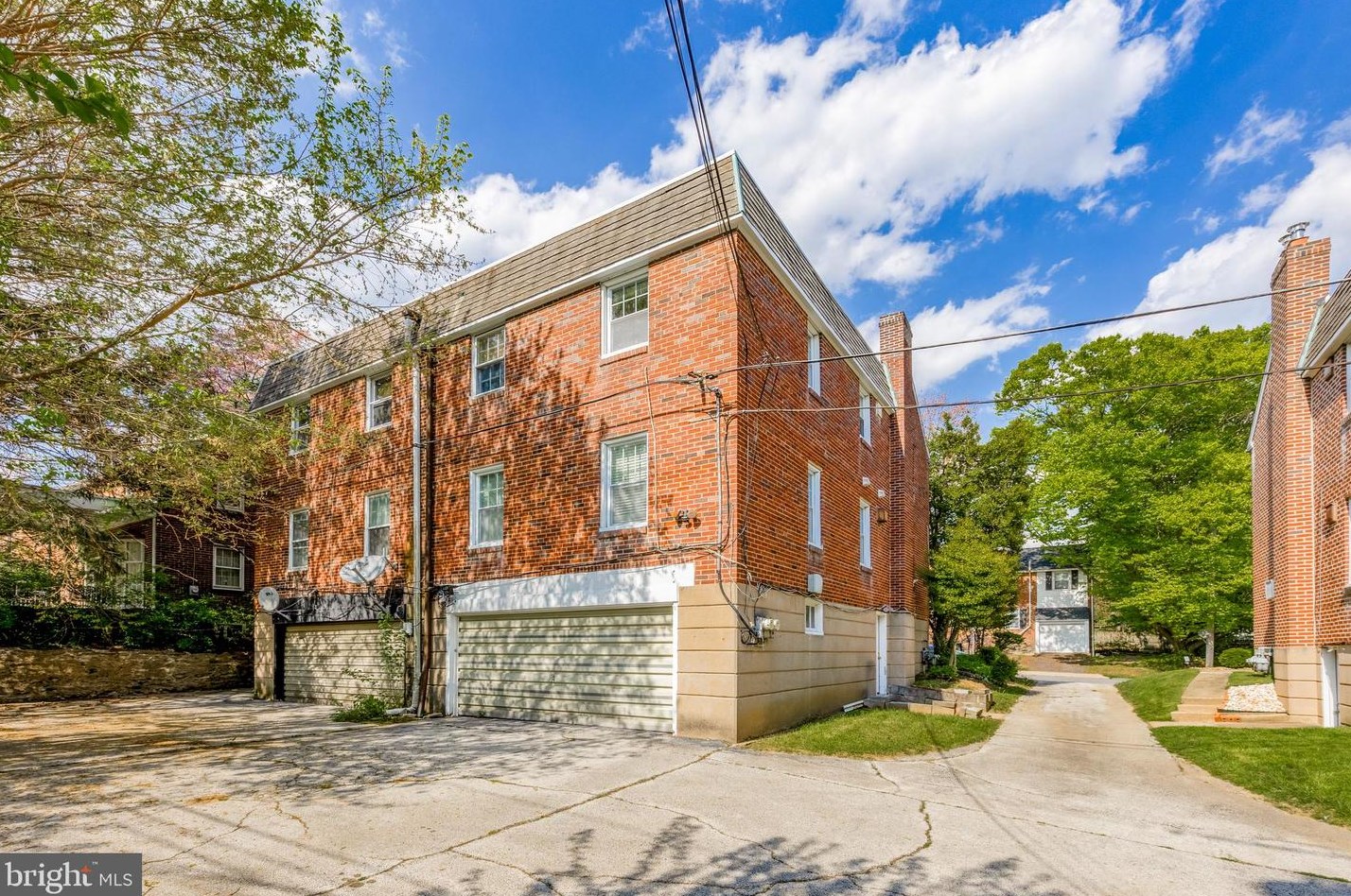 14 Rock Glen Rd, Penn Wynne PA  19096-3825 exterior