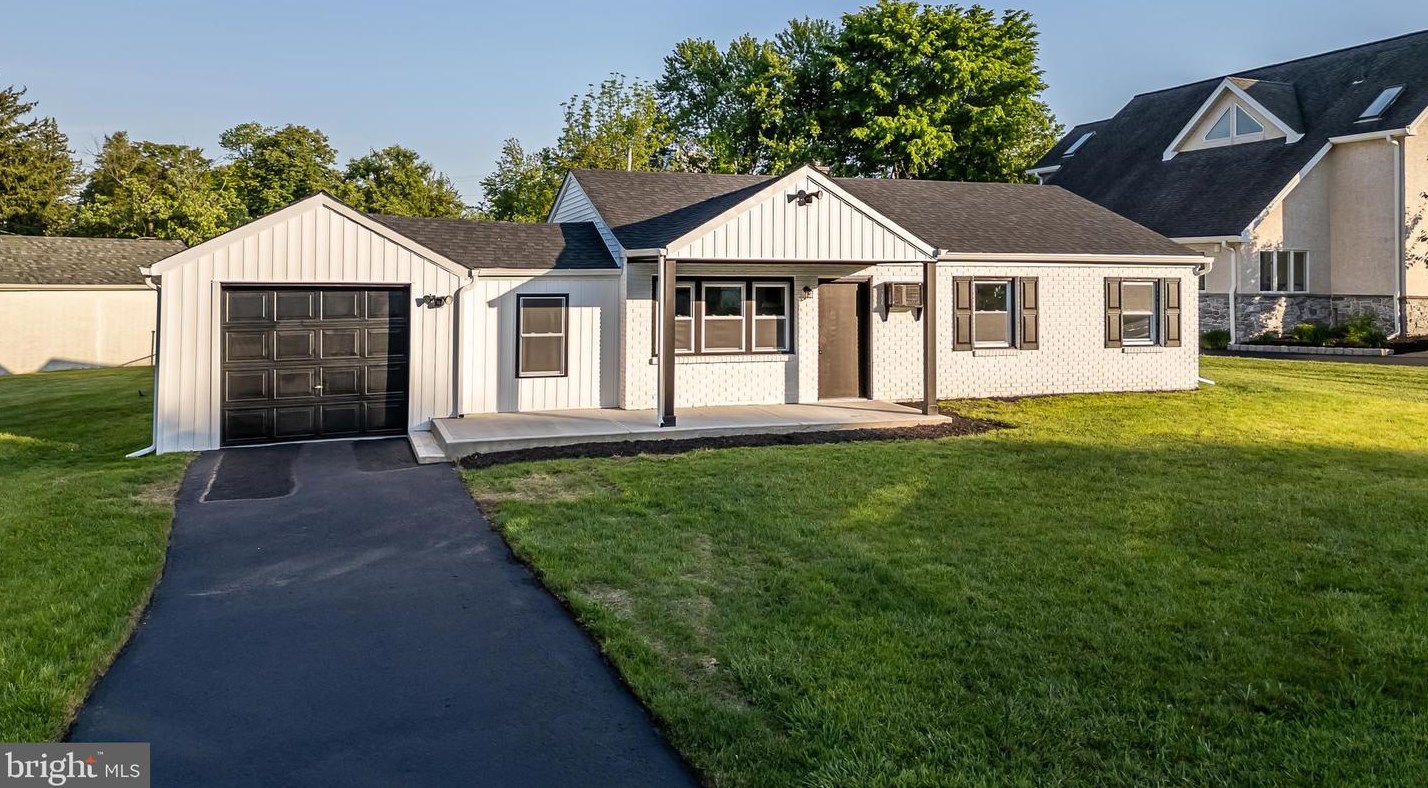 129 Ivy Ln, Norristown, PA 19406-2101