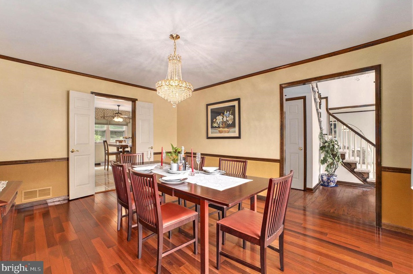 1989 Armstrong Dr, Lansdale PA 19446-5641 exterior