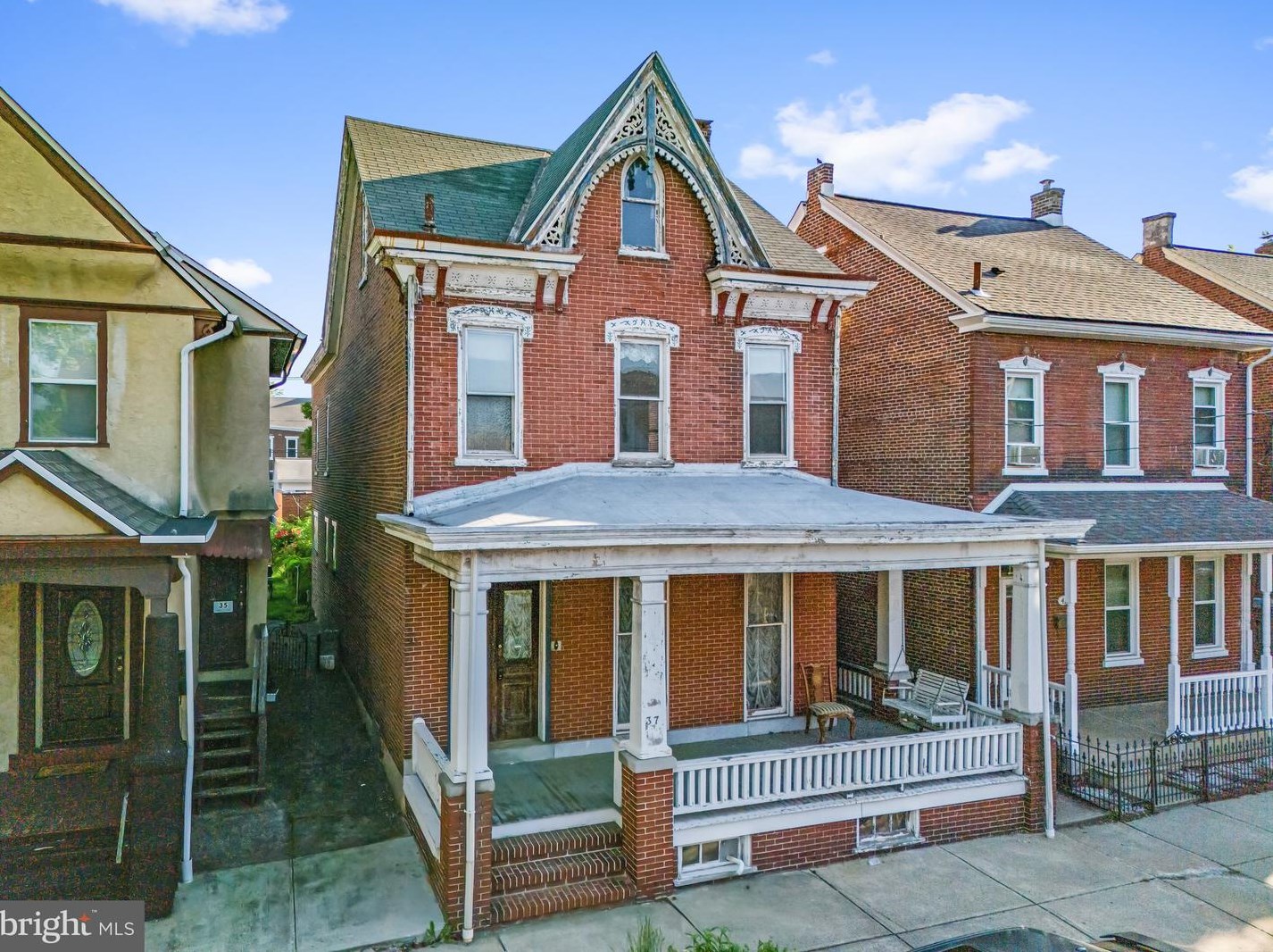 37 Walnut St, Pottstown, PA 19464-5418