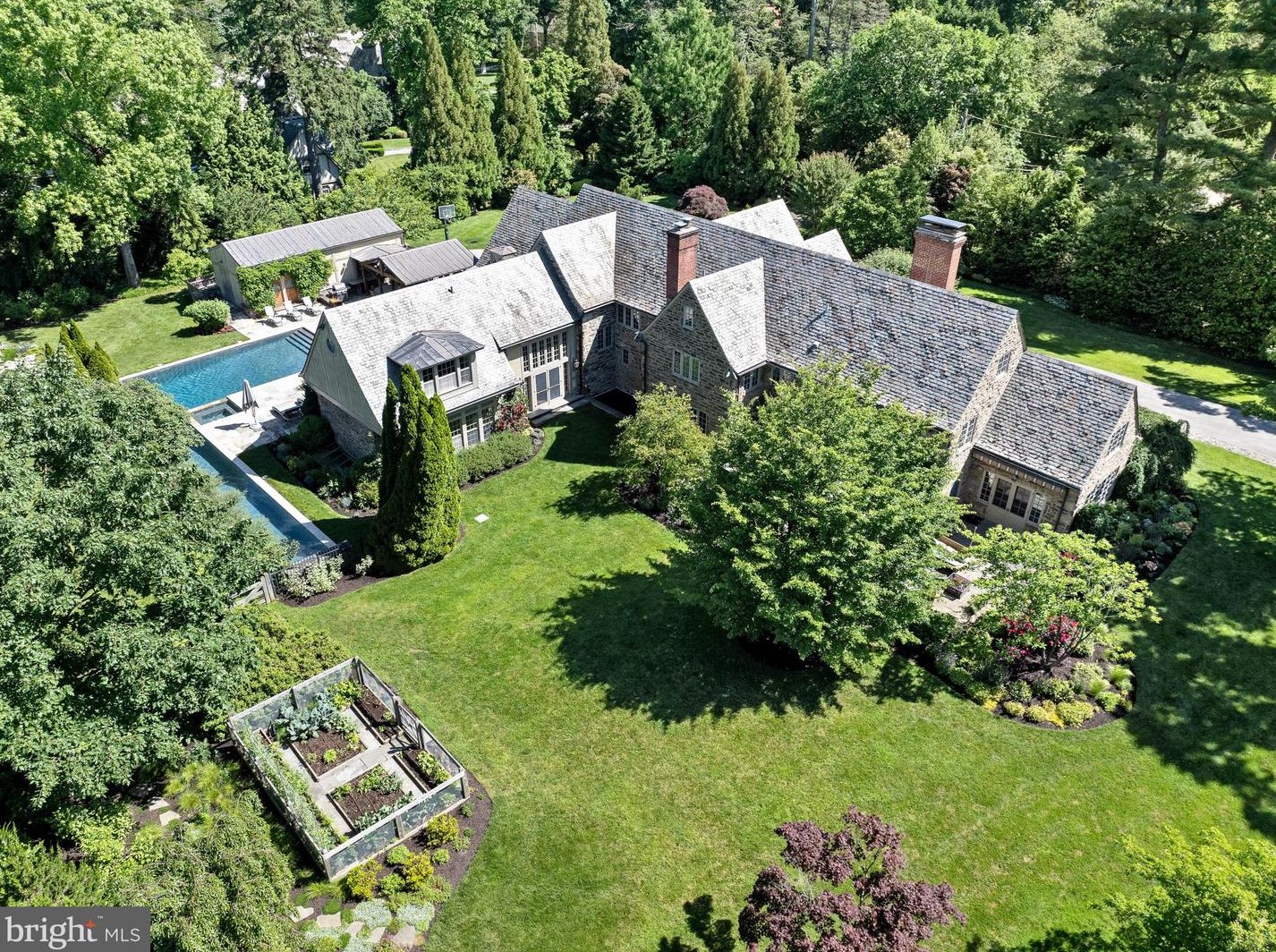 306 Brentford Rd, Haverford, PA 19041