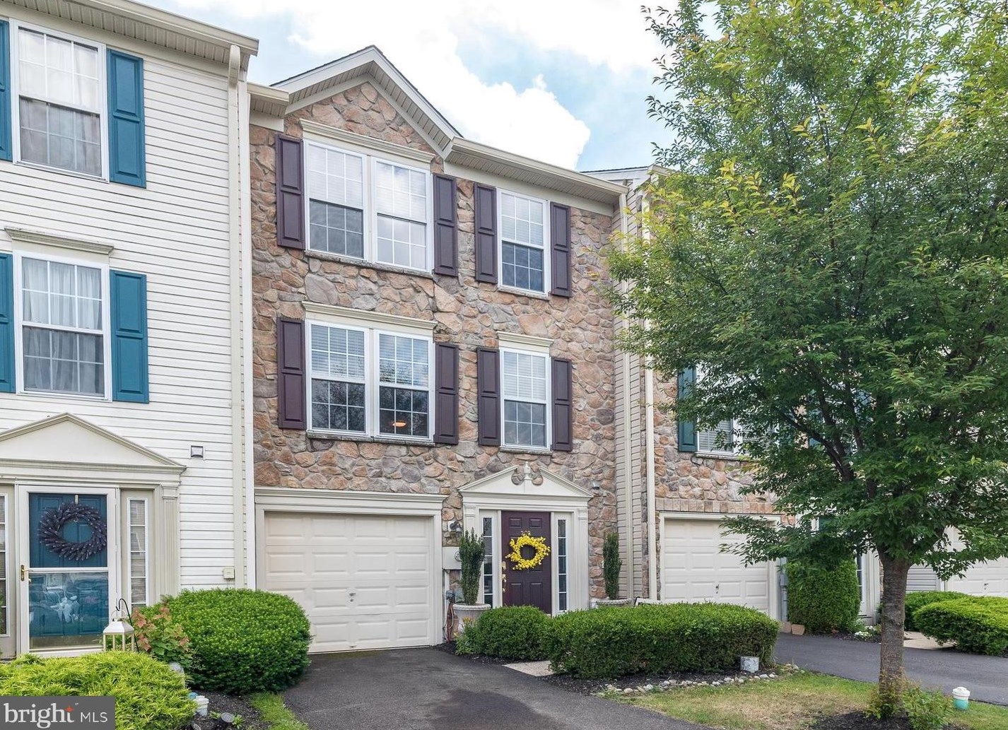 202 Jene Ct, North Wales, PA 19454-1481