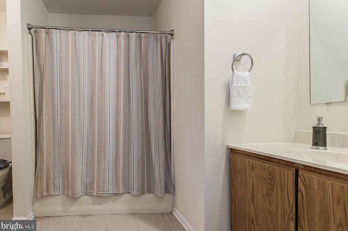 418 Maple Glen Cir, Pottstown PA  19464-3254 exterior