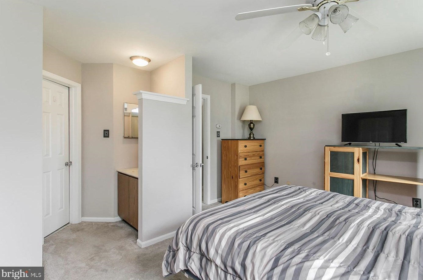 418 Maple Glen Cir, Pottstown PA  19464-3254 exterior