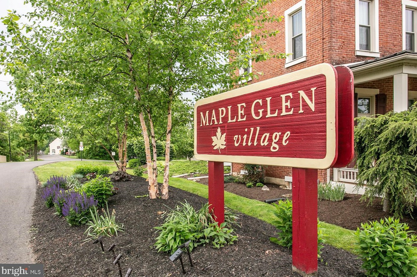 418 Maple Glen Cir, Pottstown, PA 19464