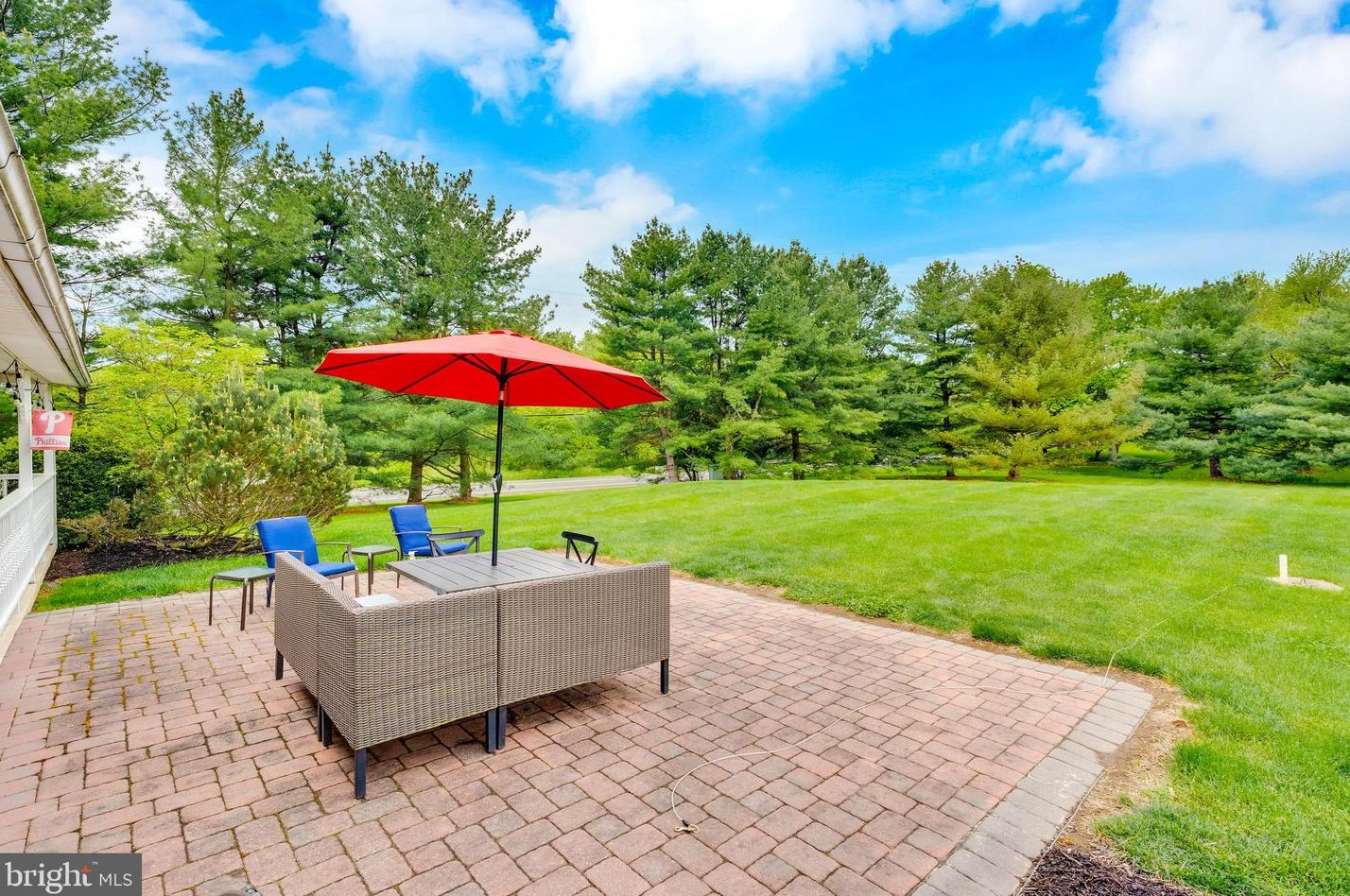 1 Moses Ln, Collegeville PA  19473-1681 exterior