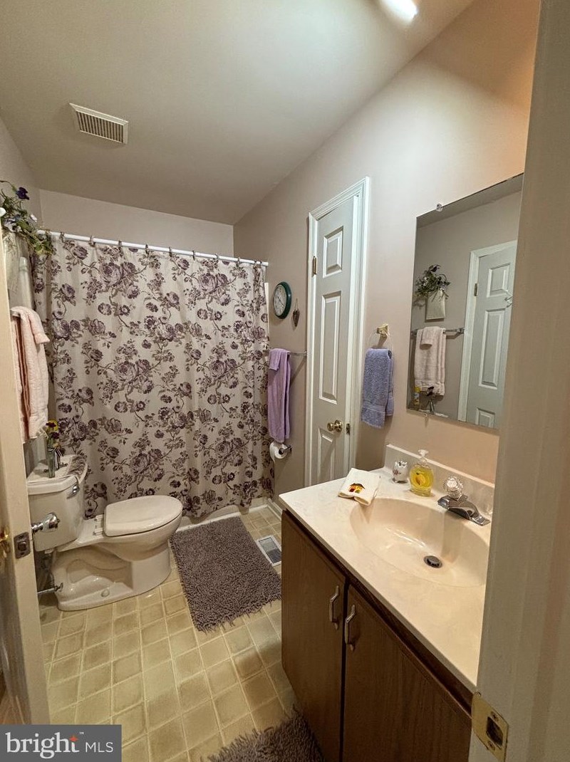 632 Maple Gln Cir, Pottstown PA 19464-3253 exterior