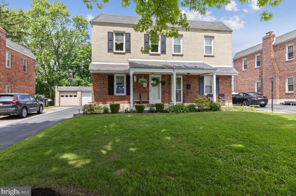 1823 Powell St, Norristown, PA 19401-3025