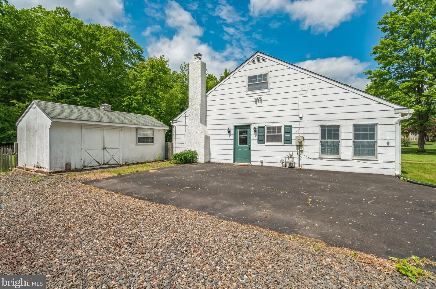 119 Aspen Pl, North Wales PA  19454-1702 exterior