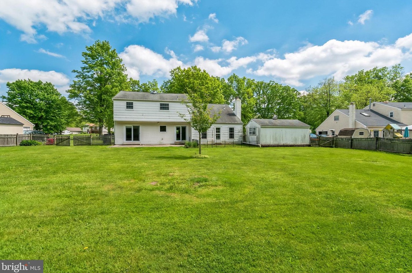 119 Aspen Pl, North Wales PA  19454-1702 exterior