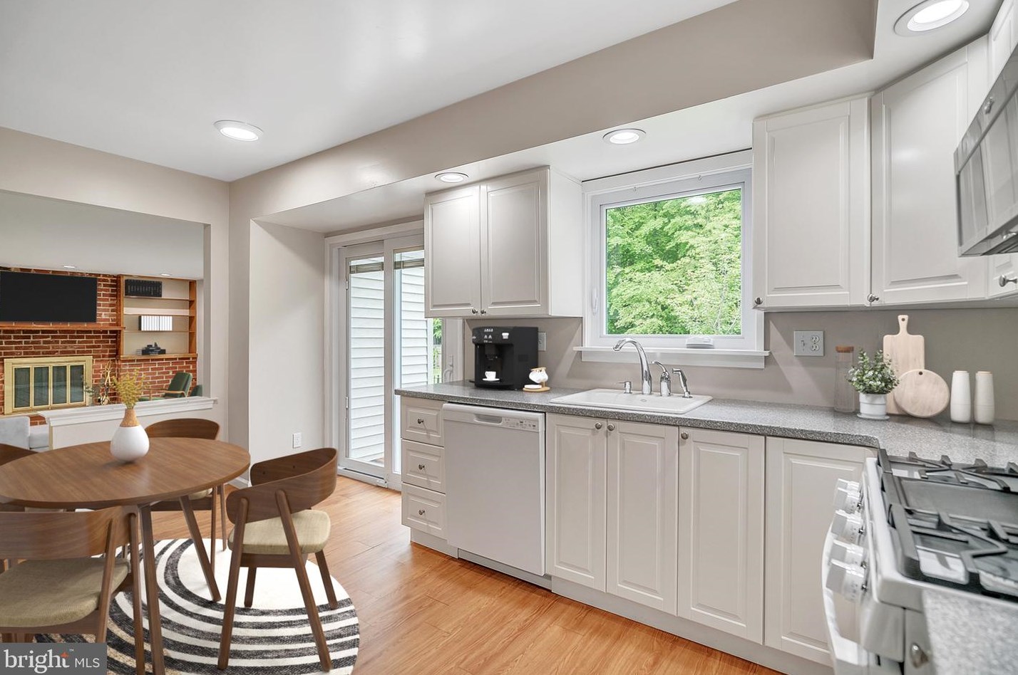 119 Aspen Pl, North Wales PA  19454-1702 exterior