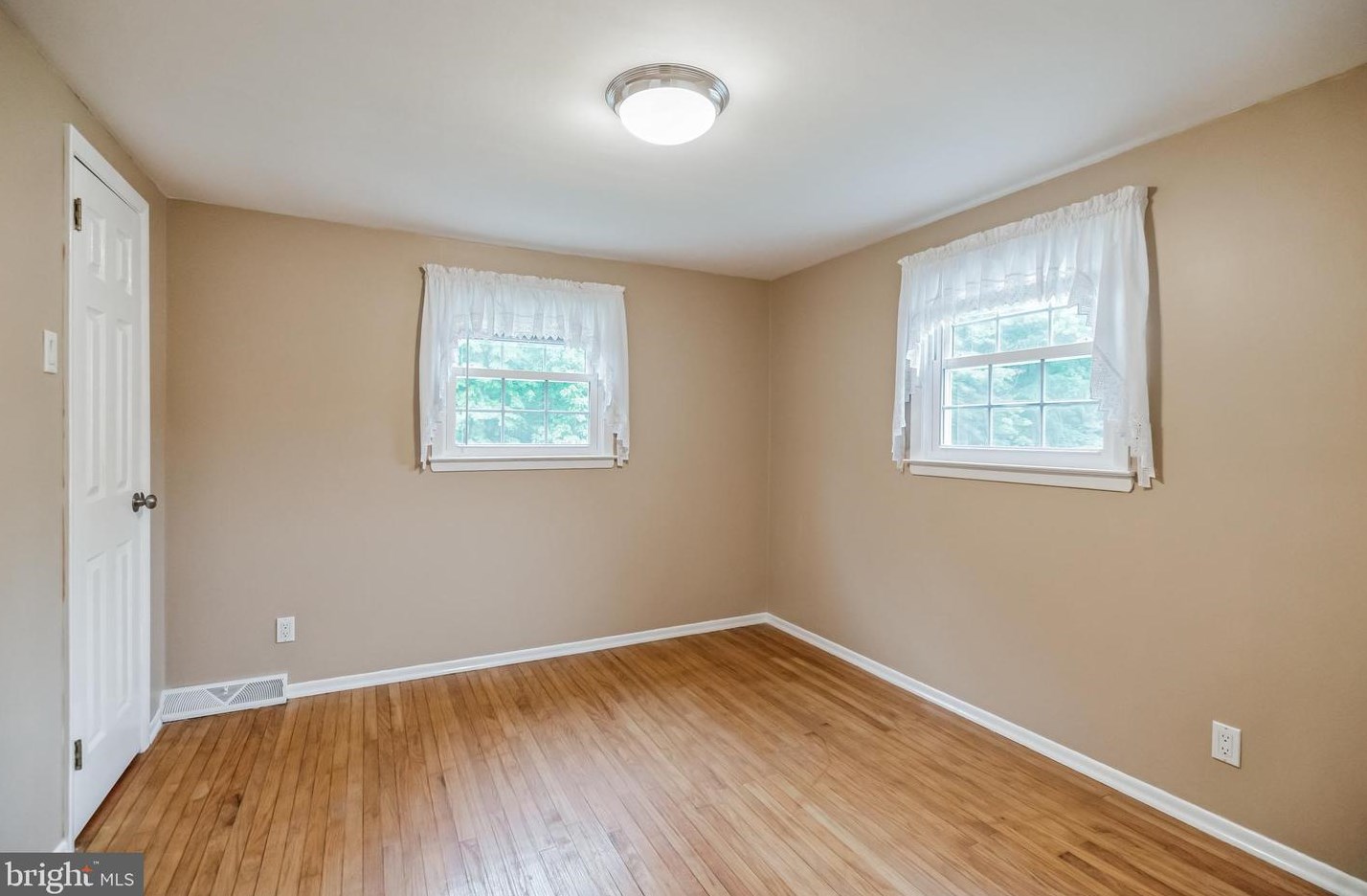 119 Aspen Pl, North Wales PA  19454-1702 exterior