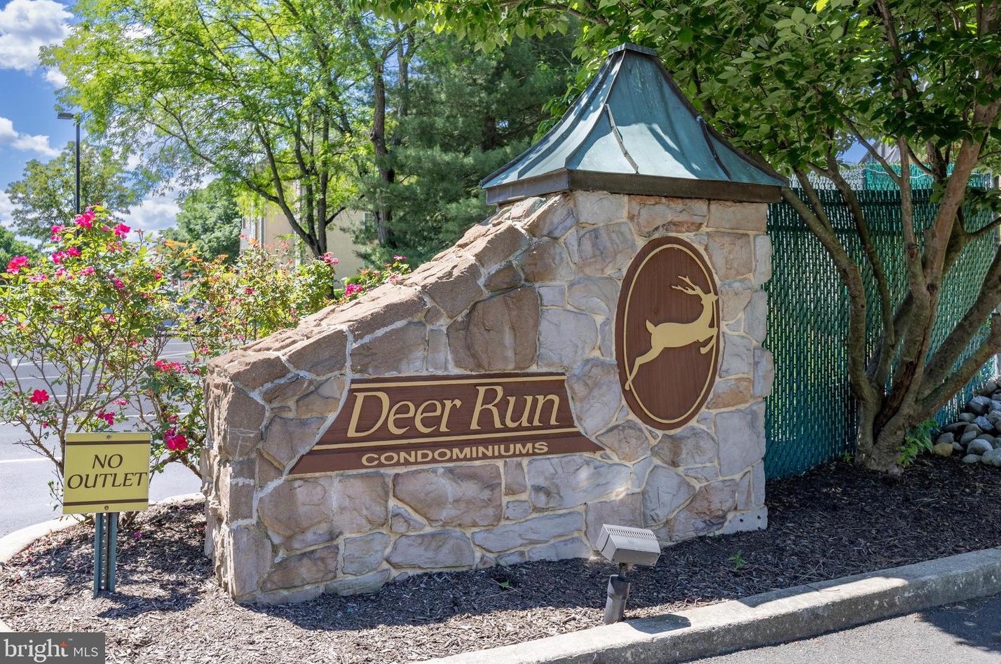 201 Deer Run, Norristown, PA 19403-4285