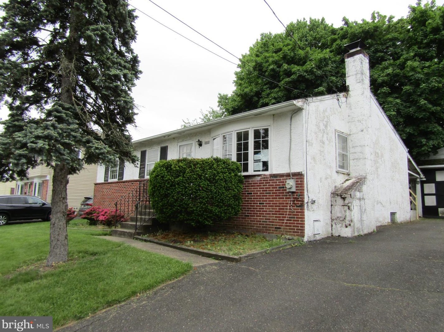 2916 Carnation Ave, Willow Grove, PA 19090