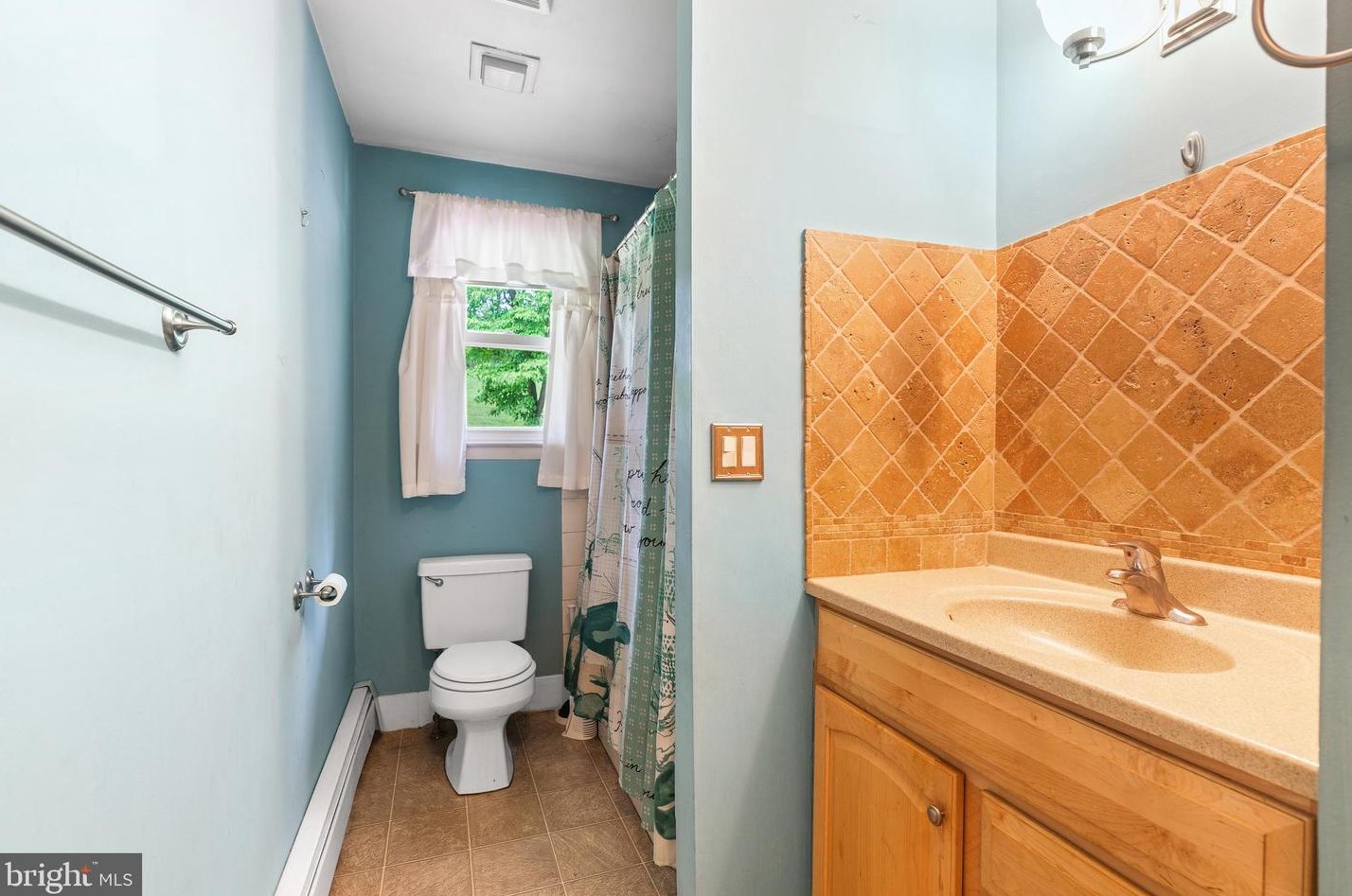 1391 Chestnut Grv Rd, Pottstown PA 19464-1704 exterior