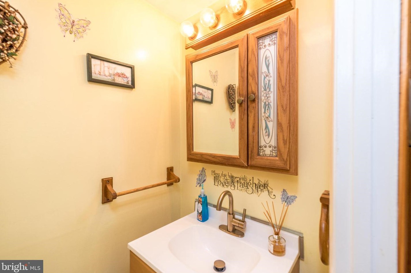2431 Hillock Ct, Lansdale PA  exterior