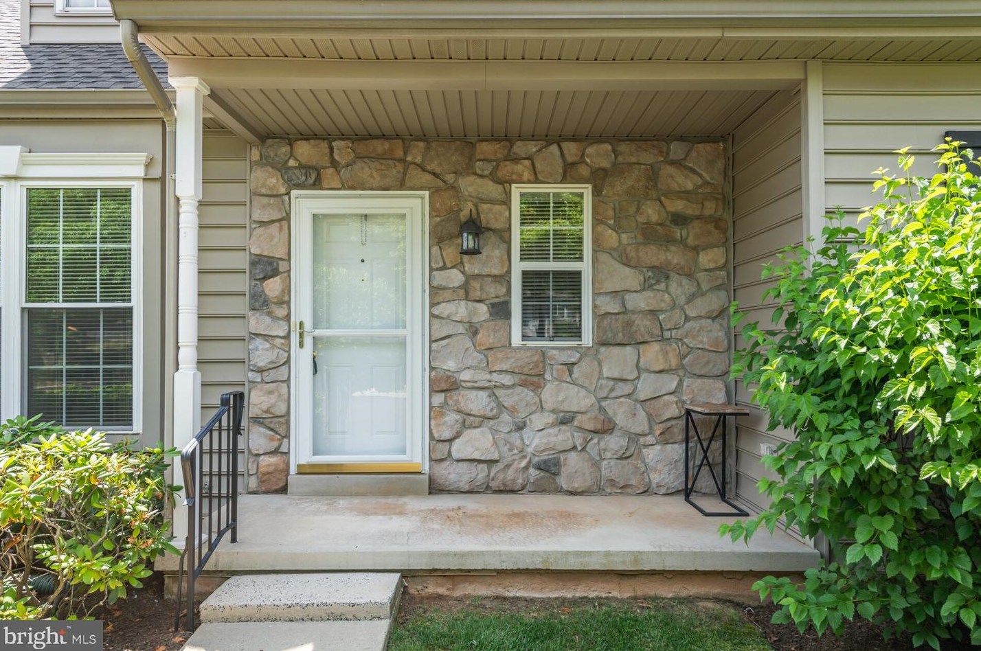 961 Independence Ln, Lansdale, PA 19446-6539