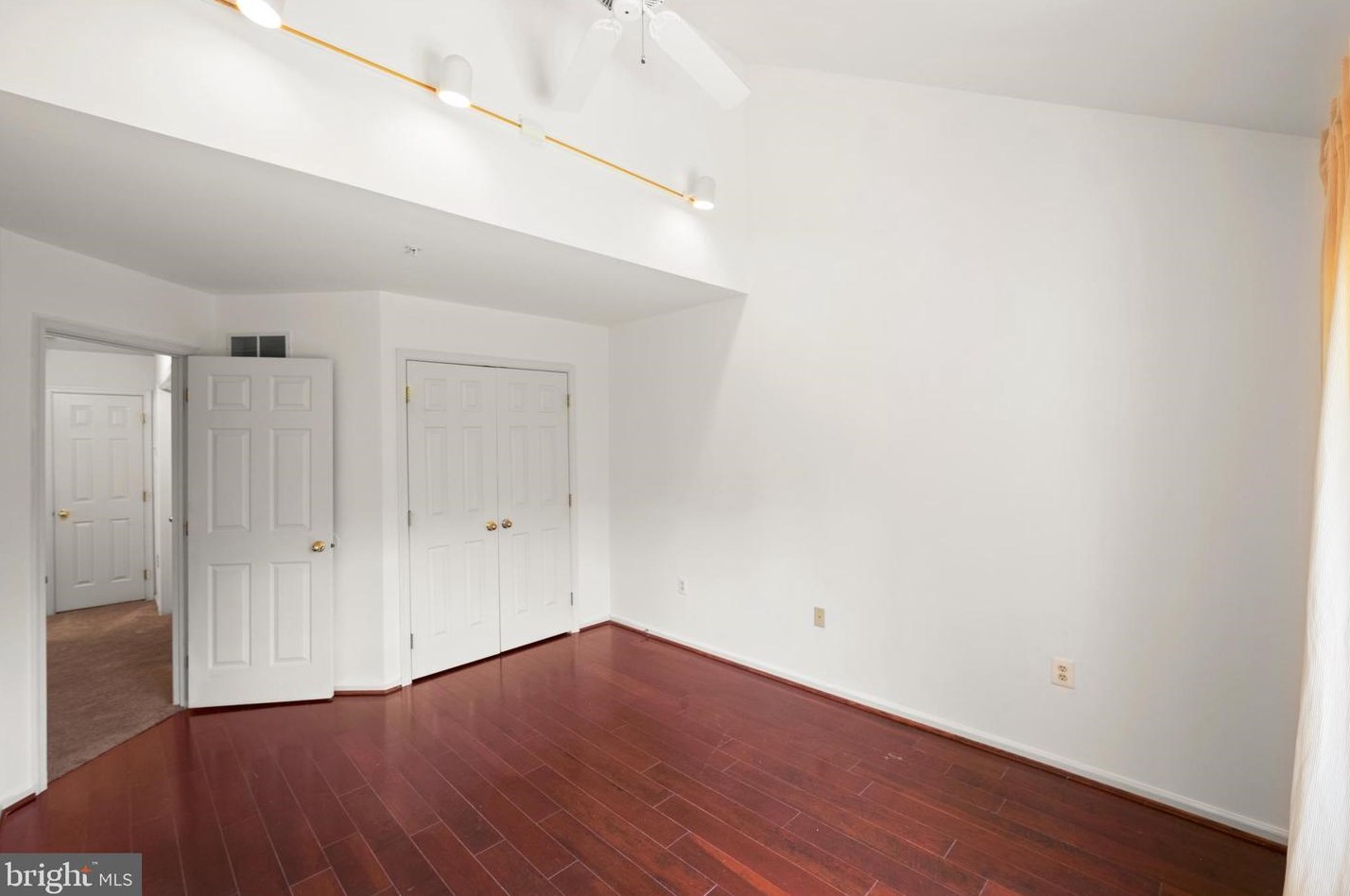 153 Mdw Vw Ln, Lansdale PA 19446-5932 exterior