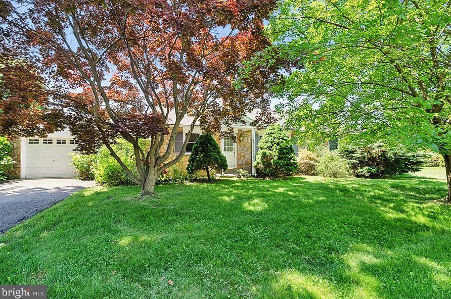 1950 Berkley Rd, Norristown, PA 19403-3114
