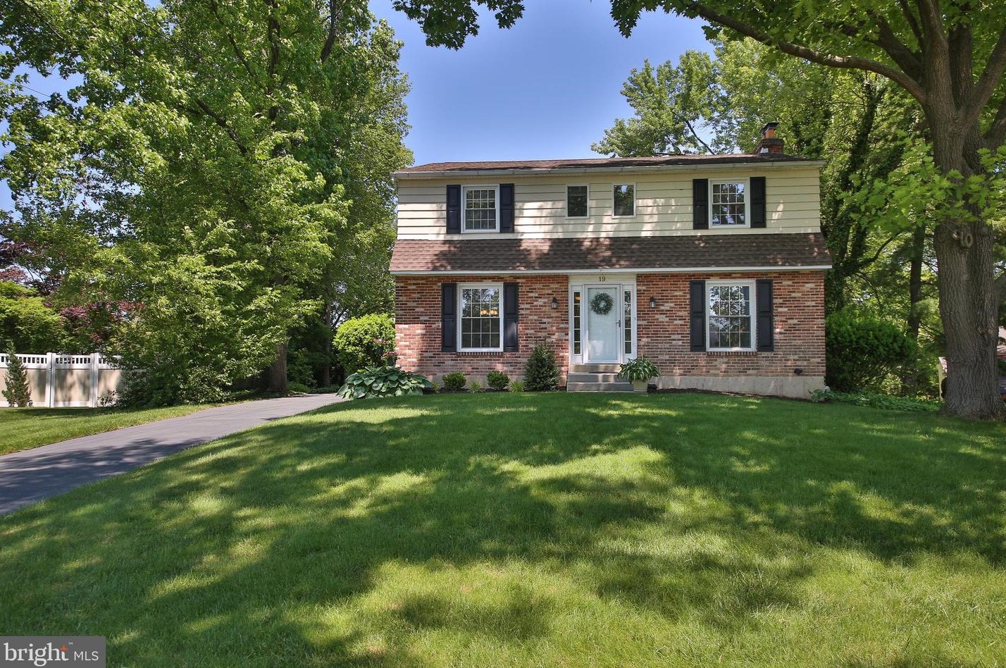 19 Colton Dr, Plymouth Meeting, PA 19462