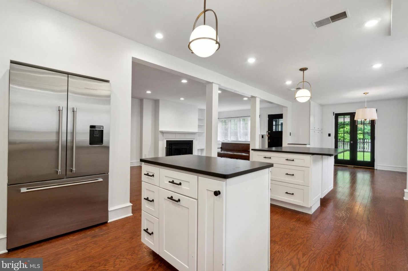 502 Spring Ln, Ardsley, PA 19038-8413